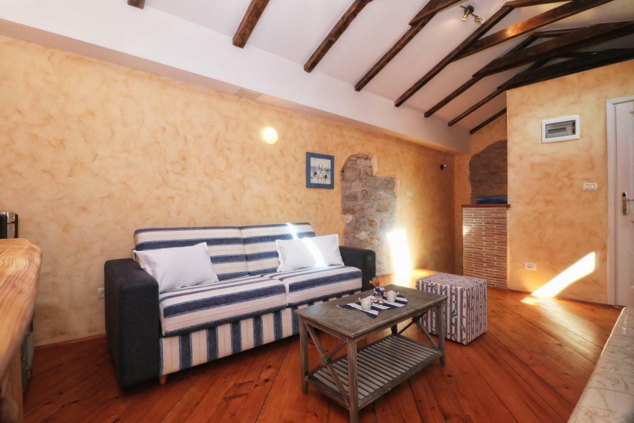 Superb Townhouse Villa Montalbano Rovinj Zewnętrze zdjęcie